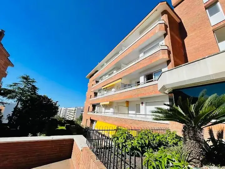 Simpatico Piso Con 2 Piscinas Y Vistas Al Mar Apartment Lloret de Mar Spain