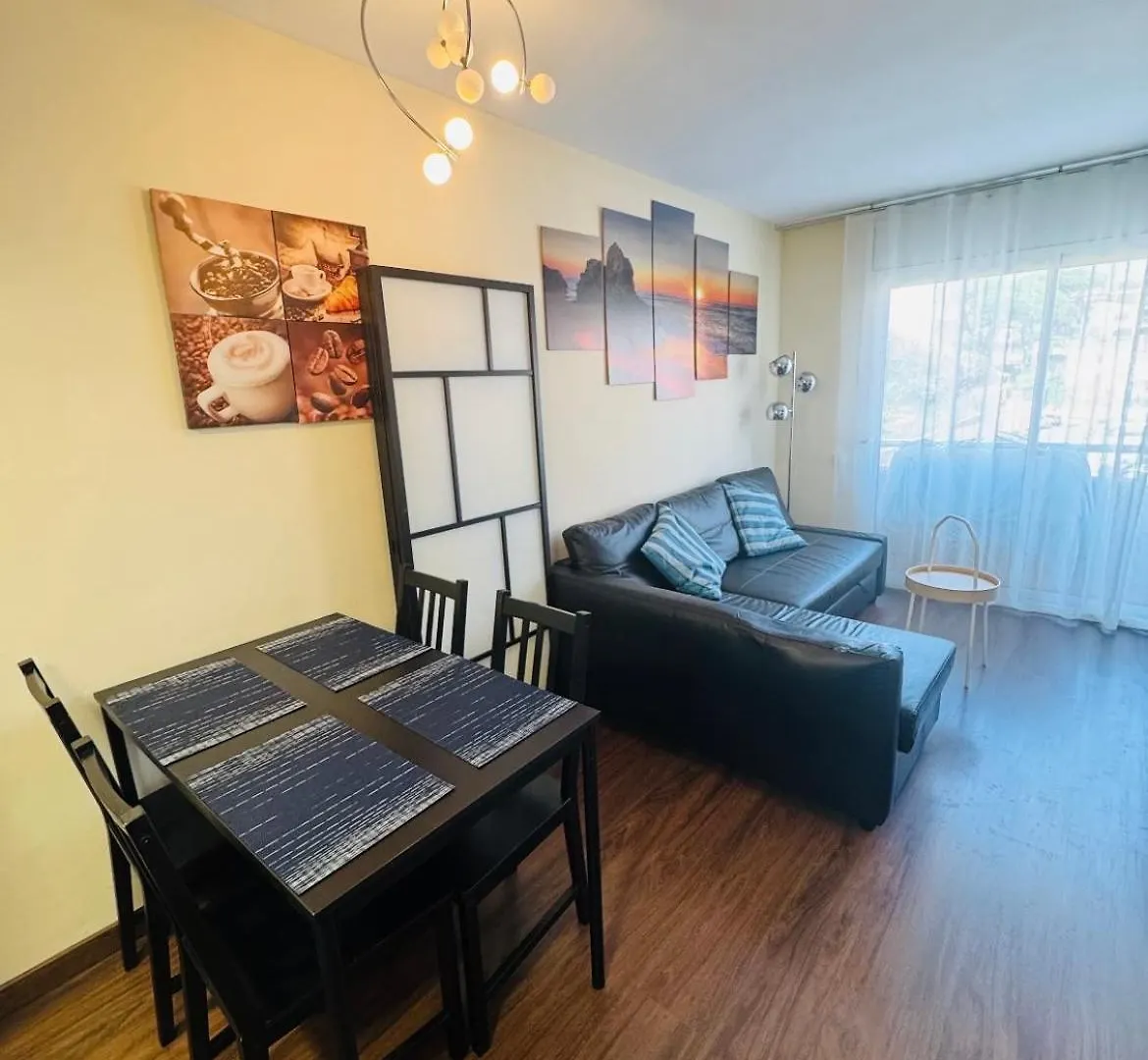 Simpatico Piso Con 2 Piscinas Y Vistas Al Mar Apartment Lloret de Mar